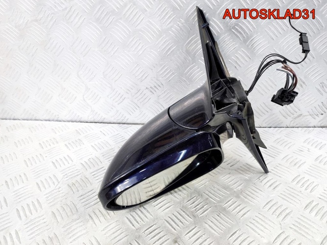 Зеркало правое Mercedes Benz C208 CLK A2088101876