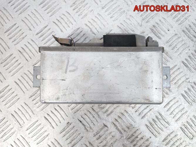 Блок управления ABS Audi 100 C4 443907379C