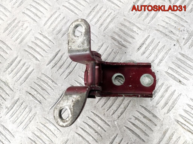 Петля двери задней правой нижняя Toyota Avensis 2