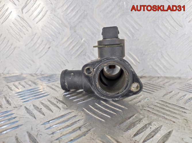 Фланец системы охлаждения Audi A4 B5 028121133