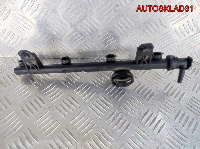 Рейка топливная Renault Megane 2 7700274294