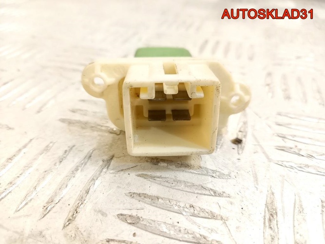 Резистор отопителя Ford Focus 2 3M5H18B647AC