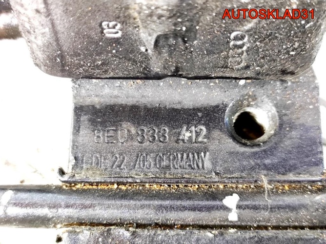 Петля двери задней правой нижняя Audi A4 B6
