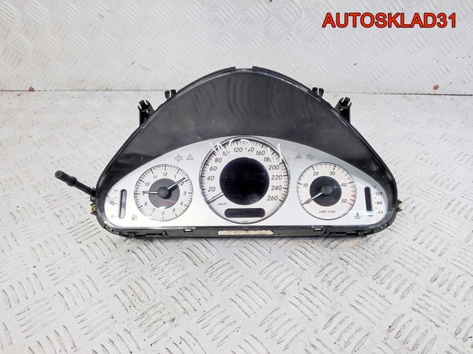 Панель приборов Mercedes Benz W211 A2115407411