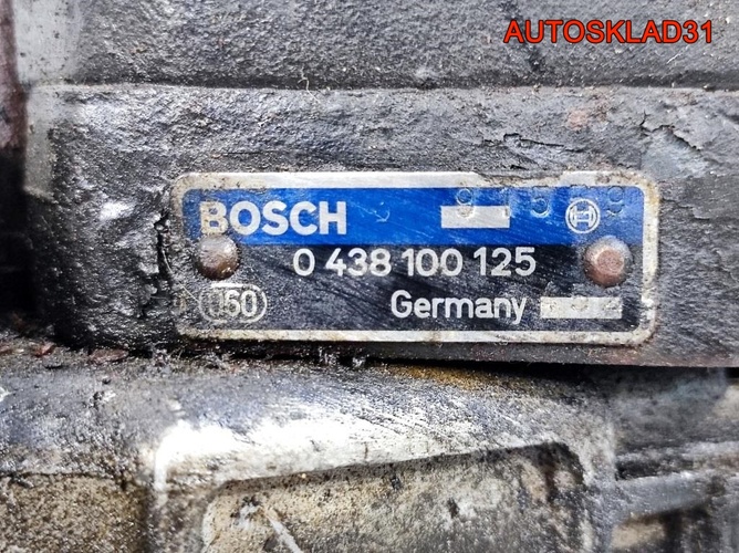 Дозатор распределитель топлива Audi 100 0438100125