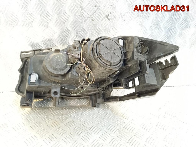 Фара правая Renault Megane 2 260103726R рестайлинг