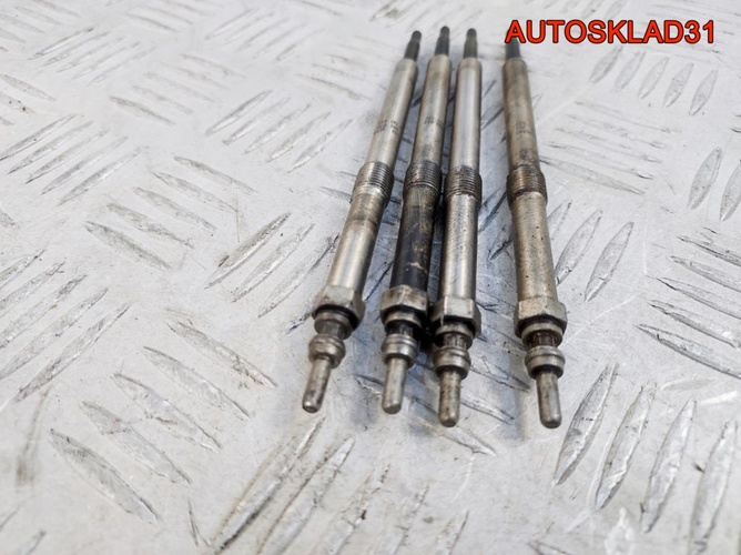 Свеча накаливания Opel Movano 2,2 G9T 1106500QAE