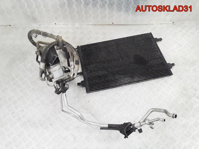 Радиатор кондиционера комплект Audi A4 8D0260401E