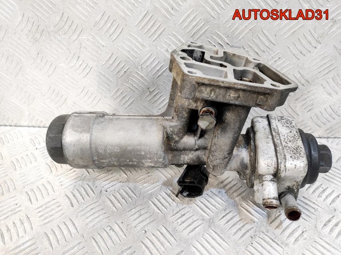 Корпус масляного фильтра VW Golf 4 ALH 038115389