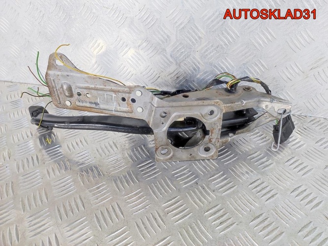 Педаль тормоза МКПП Ford Focus 2 4M512467AN