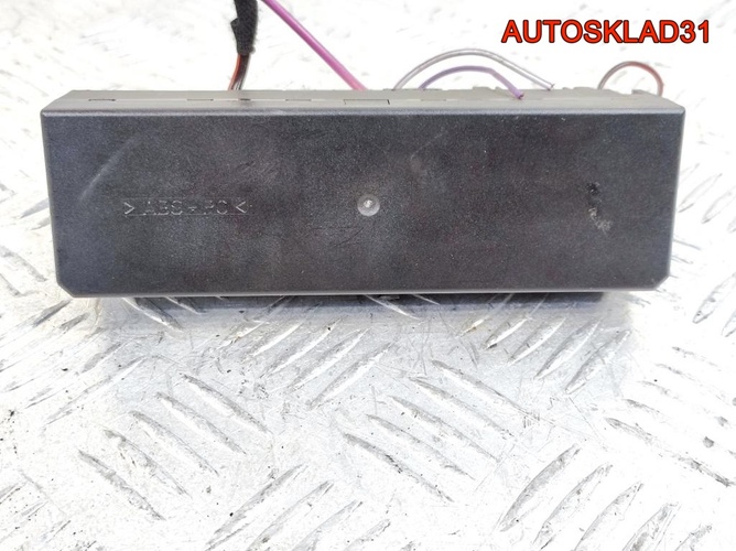 Блок предохранителей Mercedes W210 A0005400372