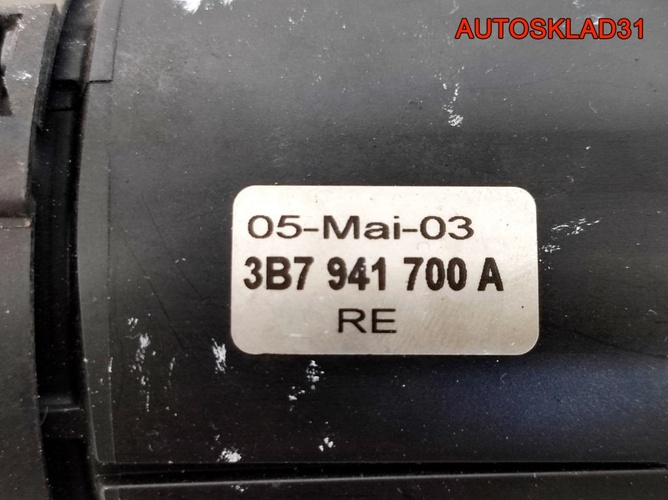 Фара противотуманная прав VW Passat B5 3B7941700A