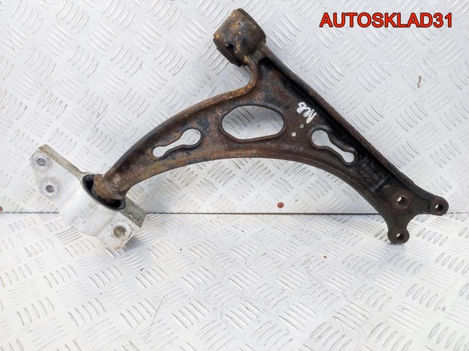 Рычаг передний левый VW Touran 2,0 BSX 1K0407153G