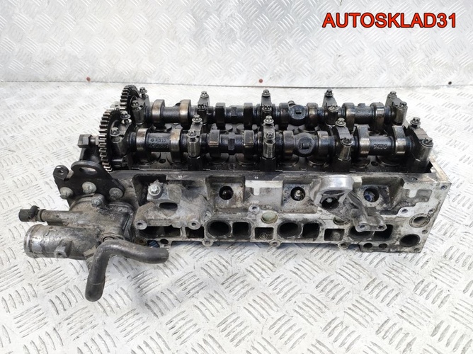 Головка блока Mercedes Benz W203 2.2D A6110105220