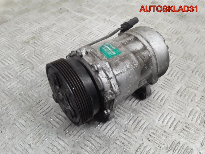 Компрессор кондиционера VW Golf 4 1J0820803F