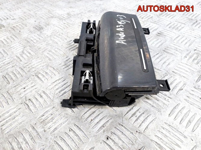 Пепельница передняя Audi A3 8P 8P0857951