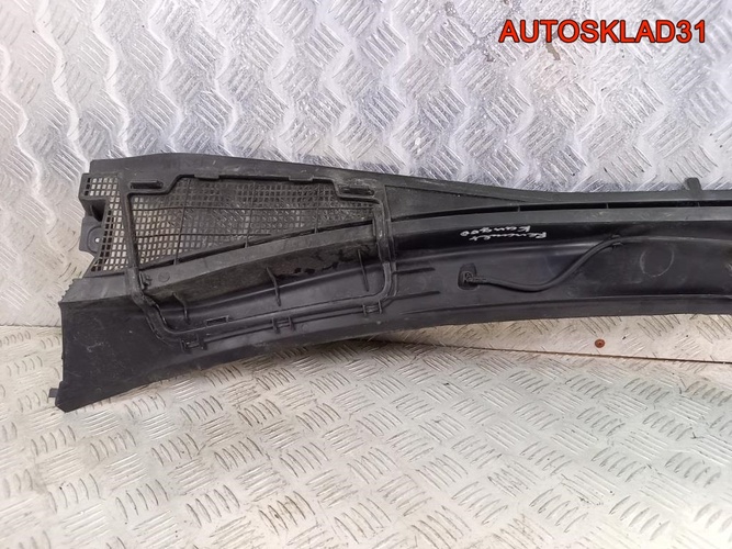 Решетка стеклоочистителя Renault Kangoo 7700304885