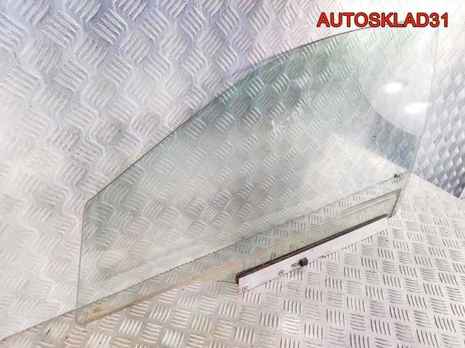 Стекло двери передней левой Opel Astra H 5161459