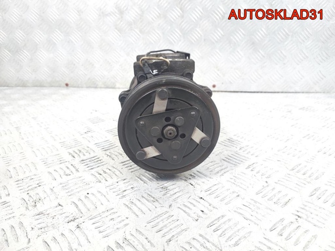 Компрессор кондиционера Volvo V40 F9Q 8200040681