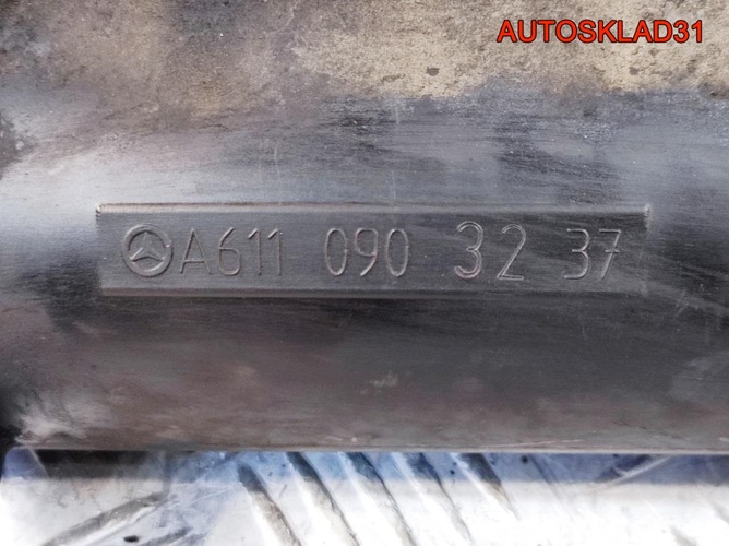 Коллектор впускной Mercedes Vito W638 A6110903237