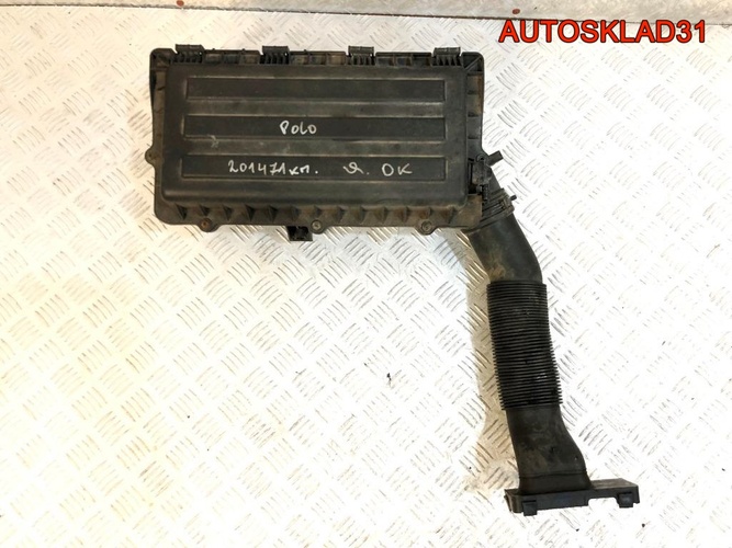 Корпус воздушного фильтра VW Polo 036129611CD