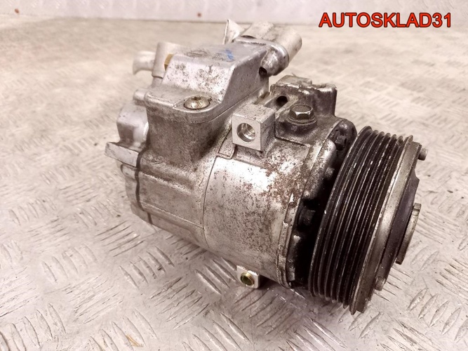 Компрессор кондиционера VW Polo 9N 6Q0820803R