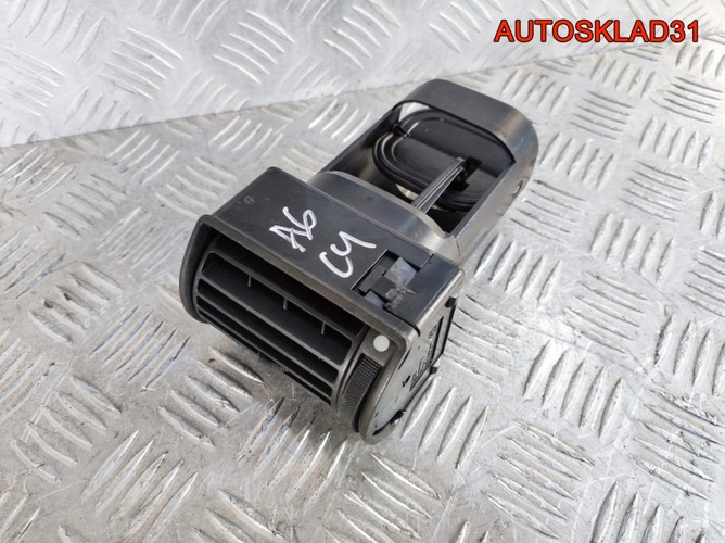 Дефлектор воздушный левый Audi A6 C4 4A1820901