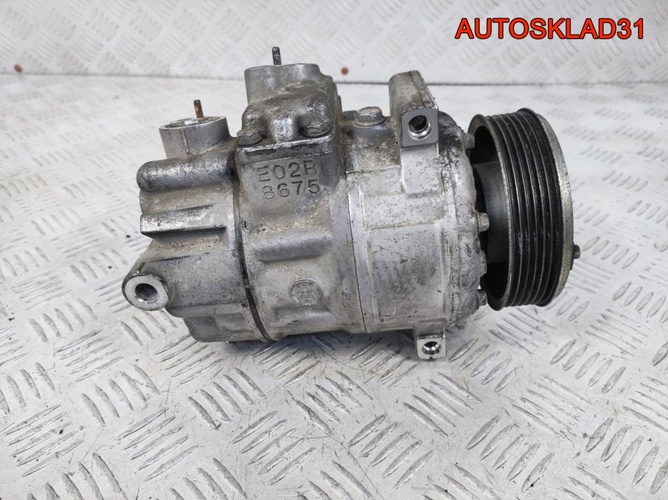 Компрессор кондиционера VW Golf 5 1K0820803G