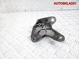 Кронштейн левый МКПП  Ford Focus 1 98AB7M125CG (Изображение 6)