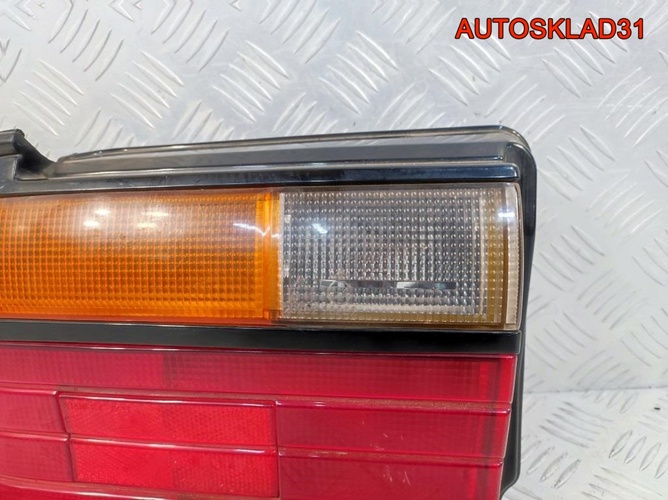 Фонарь задний левый Mitsubishi Galant E3 0438529L