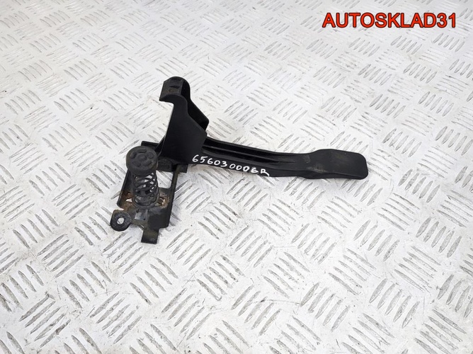 Крючок капота Renault Megane 3 656030006R