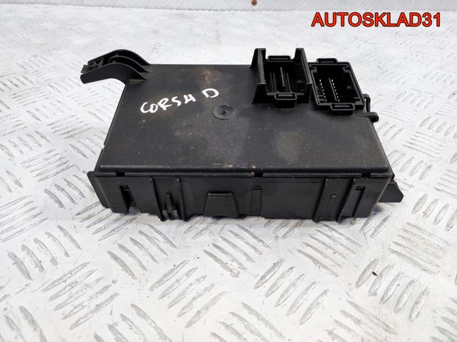 Блок предохранителей Opel Corsa D 13265078