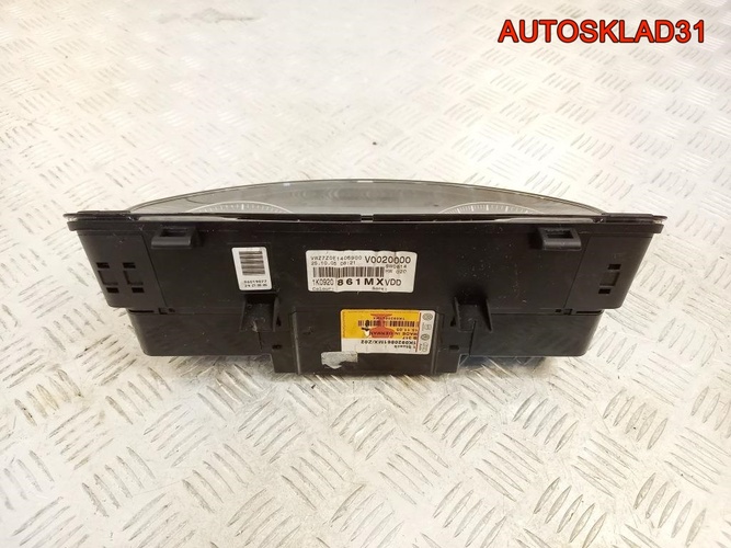 Панель приборов Volkswagen Golf Plus 1K0920861MX