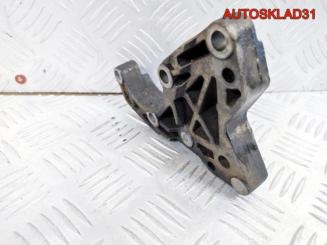 Кронштейн гидроусилителя BMW E39 32422247556