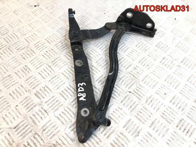 Петля крышки багажника правая Audi A8 4E0827300C