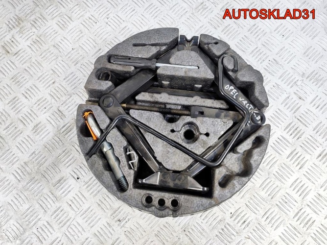 Ящик для инструментов Opel Astra H 13162851