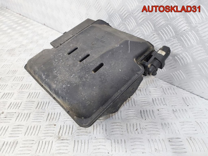 Корпус воздушного фильтра Renault Logan 820023599