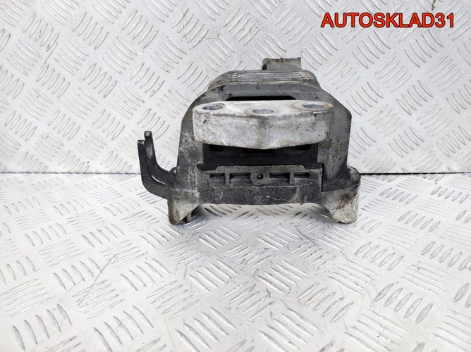 Опора двигателя правая Opel Astra J 13347451