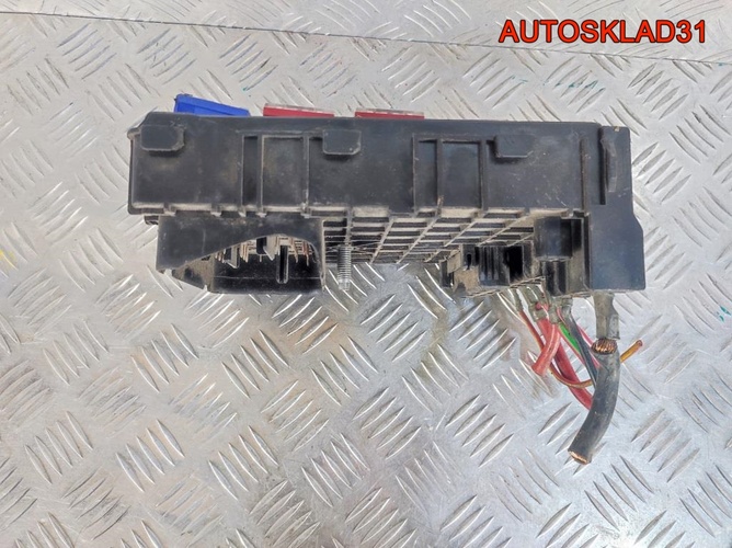 Блок предохранителей VW Passat B6 3C0937125