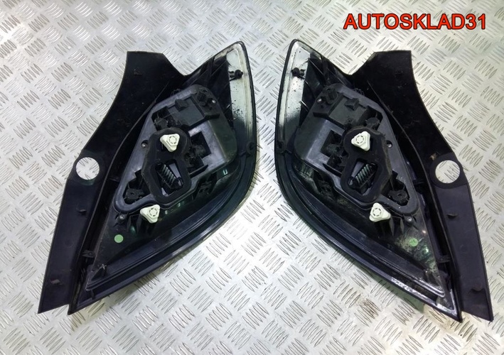 Фонарь задний правый Opel Astra H Хэтчбек 93178772