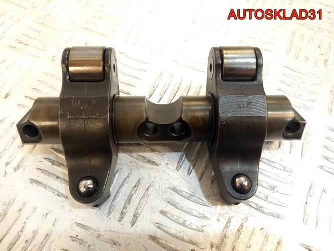 Ось коромысел VW Sharan 2.0 Дизель 038109527AF