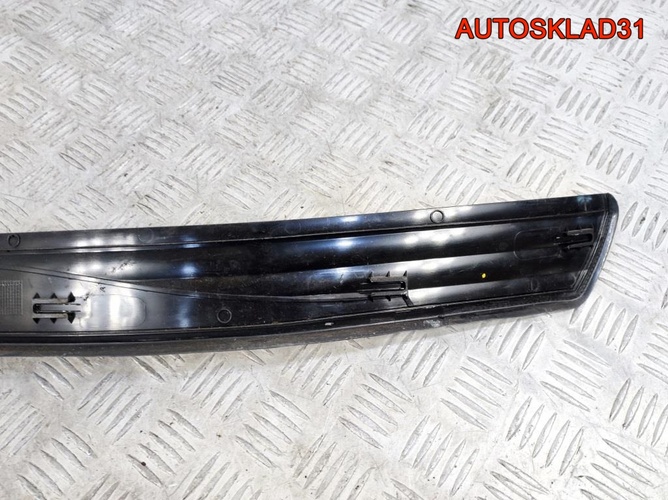 Накладка на порог правая BMW E60 51477034306