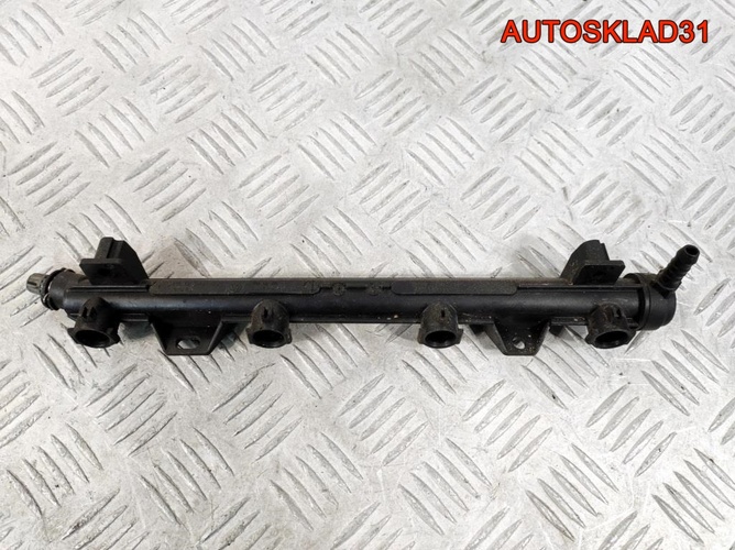 Рейка топливная Volkswagen Polo 1,4 BUD 036133320