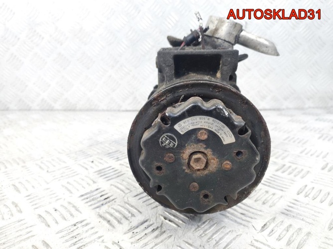 Компрессор кондиционера Audi A4 B6 8E0260805R