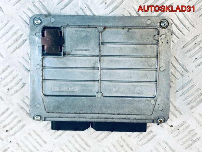 Блок ЭБУ Audi A3 8L 1.6 APF 06A906033A