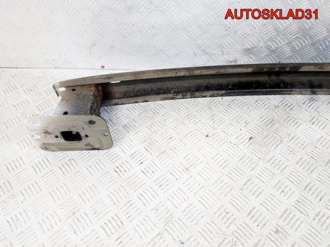 Усилитель заднего бампера Ford Focus 2 1520891