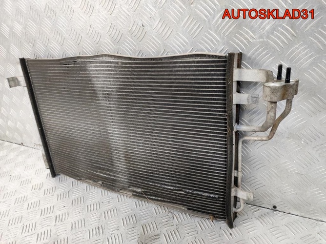 Радиатор кондиционера Kia Ceed 976061H000