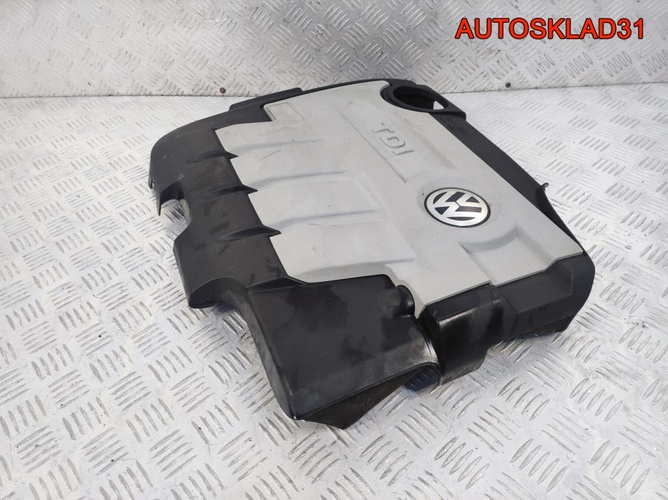 Накладка декоративная VW Passat B6 03L103925AP