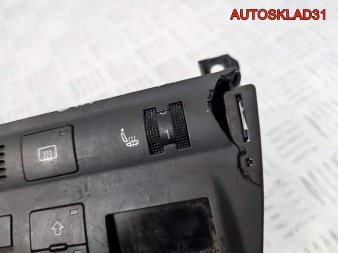 Блок управления климата Audi A6 C5 4B0820043AM