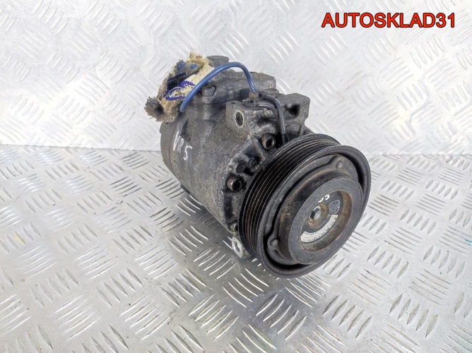 Компрессор кондиционера VW Passat B5 8D0260805C